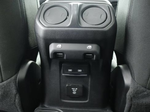Used 2021 Jeep Wrangler Unlimited Sahara AWD/4WD image 20