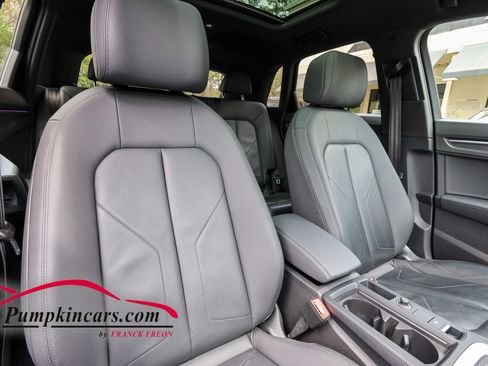 Used 2022 Audi Q3 2.0T Premium Plus w/ Premium Plus Package AWD/4WD image 18