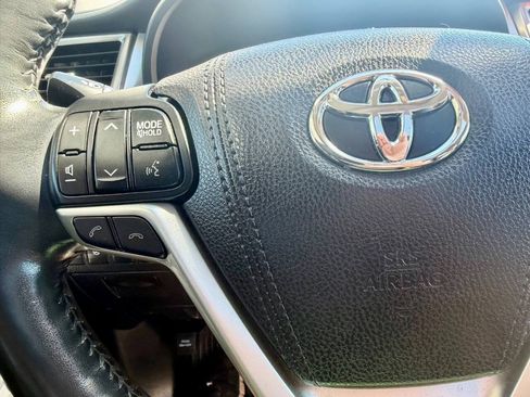 Used 2017 Toyota Highlander Limited Platinum w/ Protection Package #3 AWD/4WD image 36