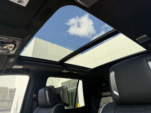 New 2026 Cadillac Escalade V AWD/4WD image 17