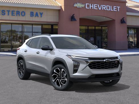 New 2026 Chevrolet Trax RS w/ Driver Confidence Package FWD image 7