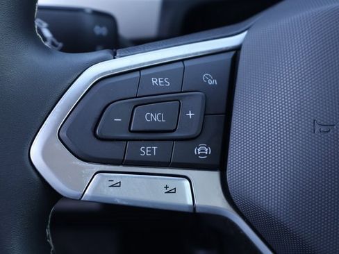 Certified 2023 Volkswagen Atlas Cross Sport SE image 20