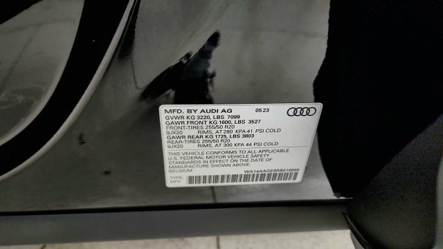 Used 2024 Audi Q8 e-tron Premium AWD/4WD image 74