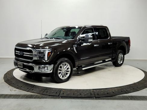 Used 2024 Ford F150 Lariat w/ Equipment Group 502A High image 3