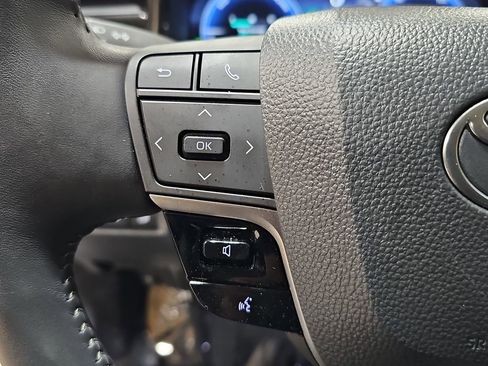 Certified 2025 Toyota Camry XLE image 11