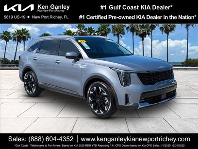 Certified 2025 Kia Sorento EX w/ Panoramic Sunroof Package