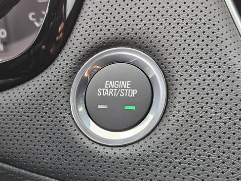 New 2025 Cadillac XT5 Sportv w/ LPO, Blue Accent Package image 30