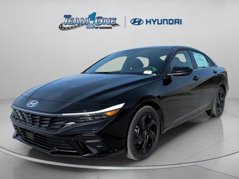 New 2026 Hyundai Elantra SEL Sport Premium image 4