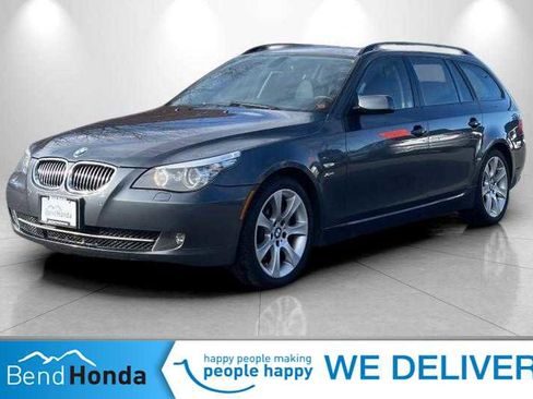 Used 2010 BMW 535i xDrive Wagon image 1