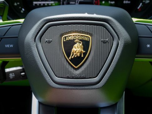 Used 2024 Lamborghini Urus S AWD/4WD image 21