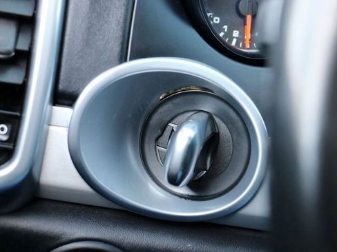 Used 2016 Porsche Cayenne GTS image 15