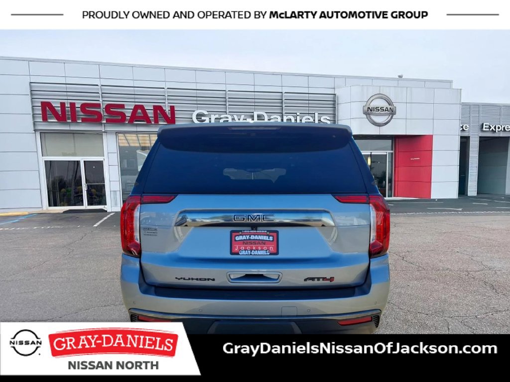 Used 2023 GMC Yukon AT4 w/ AT4 Premium Package AWD/4WD image 6