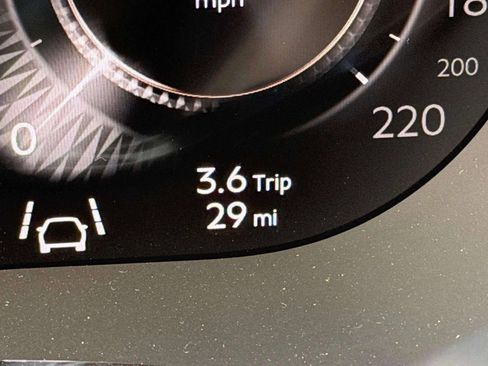 New 2026 Bentley Flying Spur Azure image 19