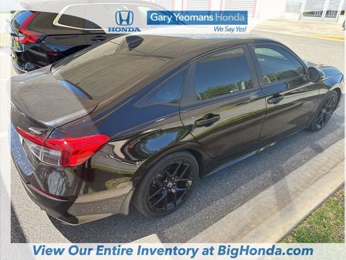Used 2024 Honda Civic Sport image 4