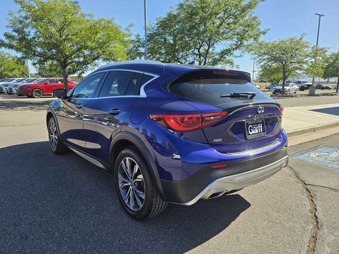 Used 2017 INFINITI QX30 Premium w/ Navigation Package AWD/4WD image 8