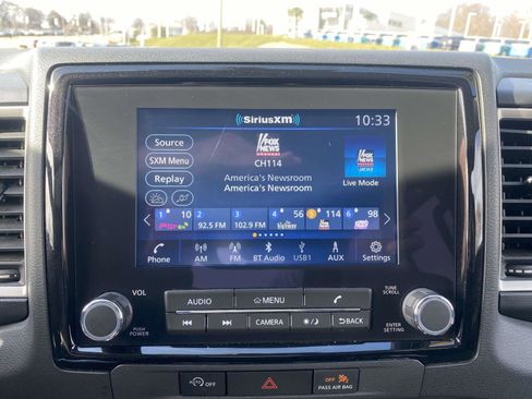 Used 2024 Nissan Frontier SV image 24