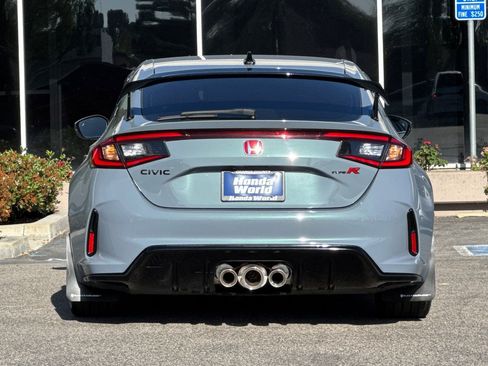 Used 2023 Honda Civic Type R image 5
