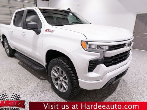 Used 2023 Chevrolet Silverado 1500 RST w/ Convenience Package II AWD/4WD image 6