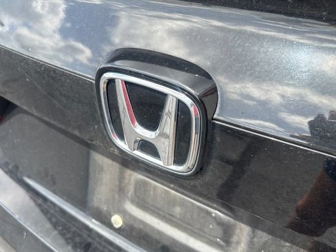 Used 2018 Honda Accord LX image 29
