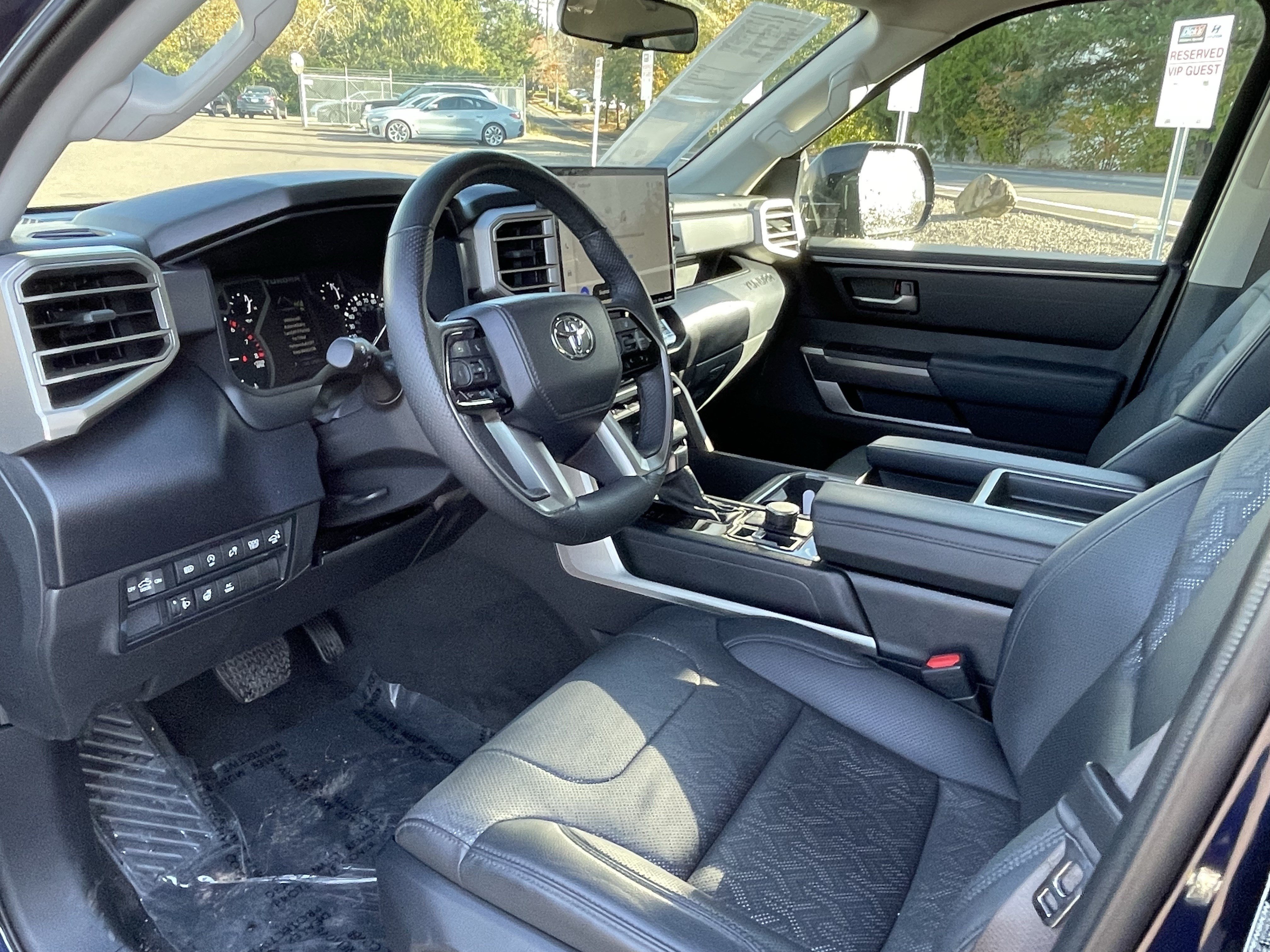 Used 2023 Toyota Tundra SR5 w/ SR5 Premium Package AWD/4WD image 10