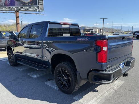 Used 2021 Chevrolet Silverado 1500 LT Trail Boss w/ Convenience Package II image 7