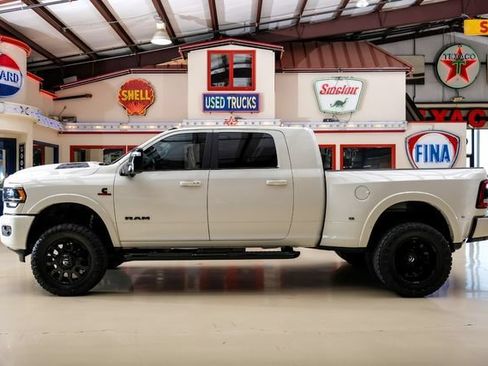 Used 2024 RAM 3500 Limited AWD/4WD image 13