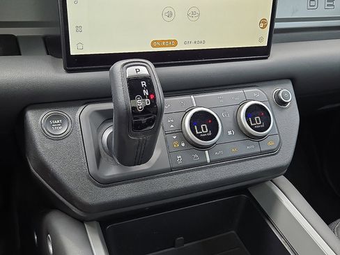 Used 2025 Land Rover Defender 110 X AWD/4WD image 27