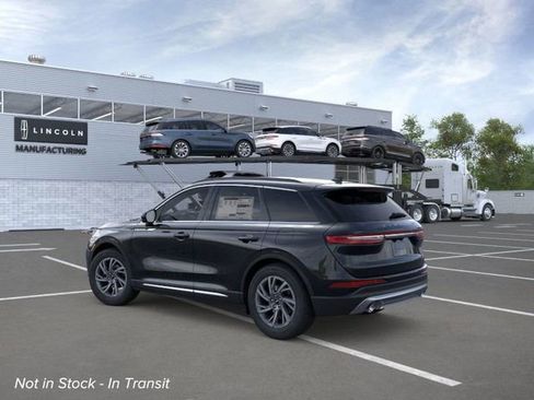 New 2026 Lincoln Corsair Premiere image 4