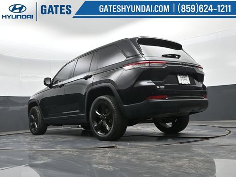 Used 2023 Jeep Grand Cherokee Altitude AWD/4WD image 49