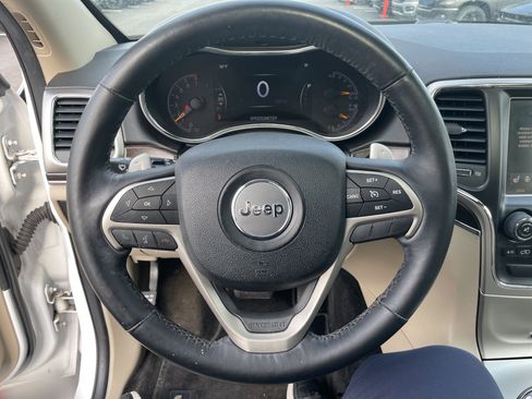 Used 2014 Jeep Grand Cherokee Limited image 44