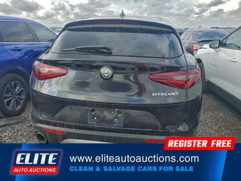 Used 2018 Alfa Romeo Stelvio Ti image 11