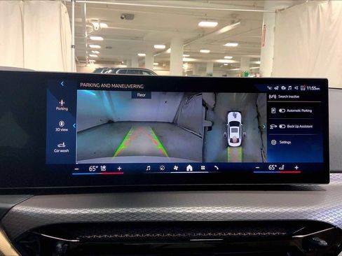 New 2025 BMW 330i xDrive Sedan w/ Premium Package image 19