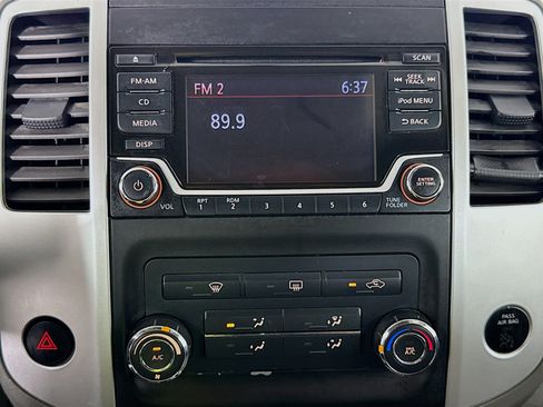 Used 2018 Nissan Frontier S RWD image 16