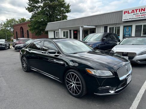 Used 2017 Lincoln Continental Select w/ Climate Package FWD image 5
