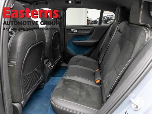 Used 2023 Volvo C40 P8 Recharge Ultimate AWD/4WD image 21