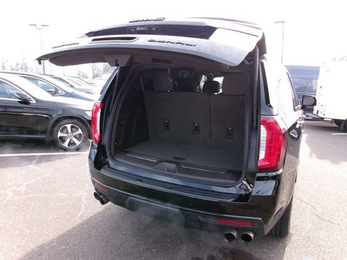 Used 2021 GMC Yukon Denali w/ Denali Premium Package image 21