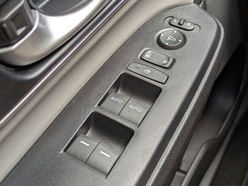 Used 2022 Honda CR-V Touring image 27