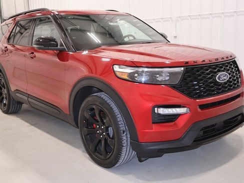 Certified 2023 Ford Explorer ST w/ Equipment Group 401A image 4