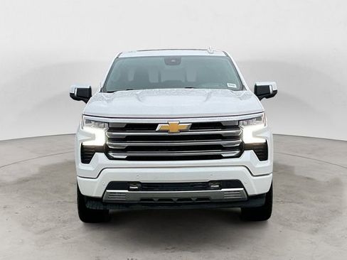 Used 2024 Chevrolet Silverado 1500 High Country w/ High Country Premium Package AWD/4WD image 8