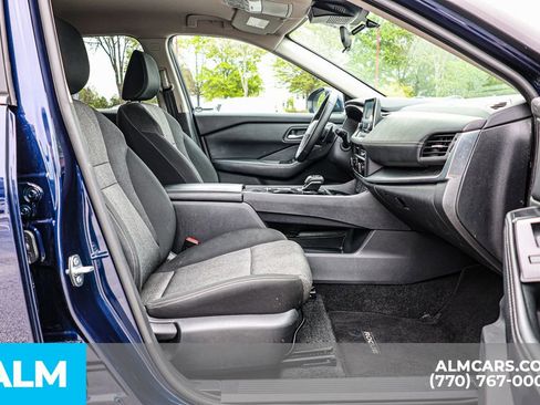 Used 2025 Nissan Rogue SV image 21