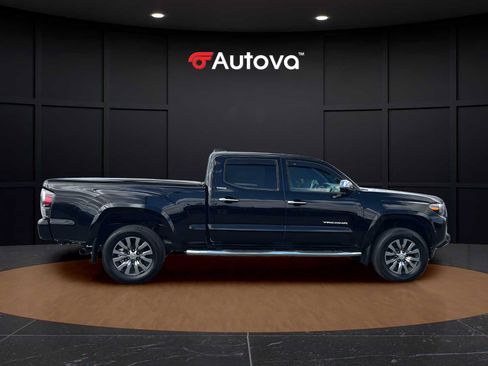Used 2023 Toyota Tacoma Limited AWD/4WD image 6