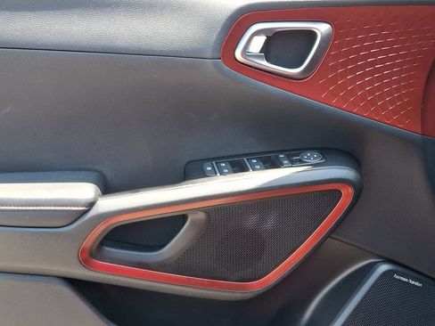 Used 2020 Kia Soul GT-Line Turbo FWD image 12