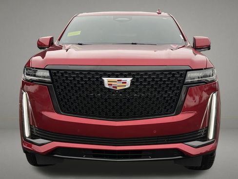 Used 2021 Cadillac Escalade Premium Luxury AWD/4WD image 10