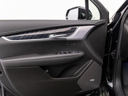 New 2025 Cadillac XT6 Premium Luxury image 15