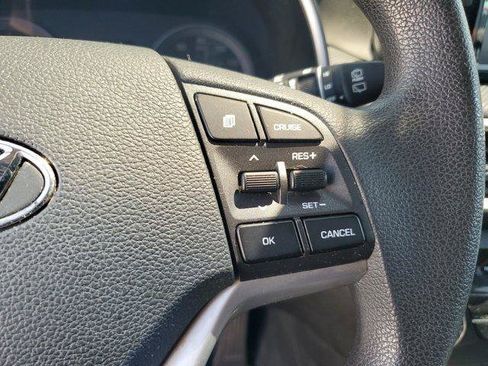 Used 2019 Hyundai Tucson SE AWD/4WD image 16