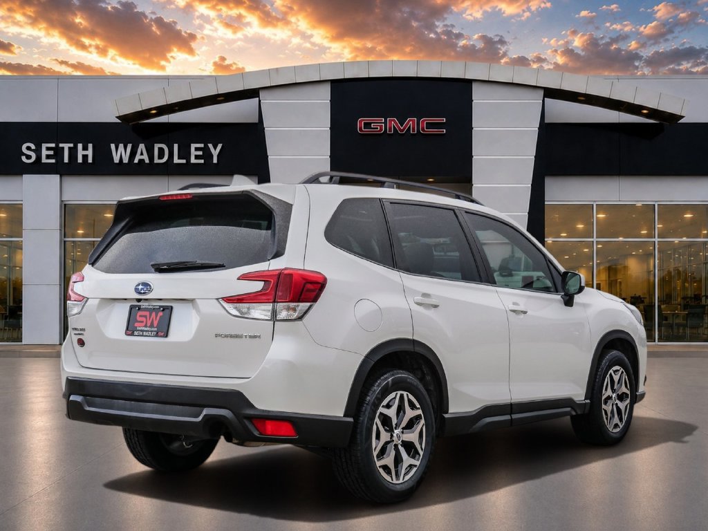 Used 2022 Subaru Forester Premium AWD/4WD image 7