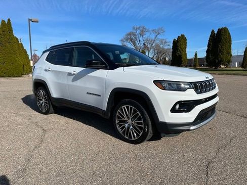 Used 2023 Jeep Compass Limited w/ Elite Group image 7