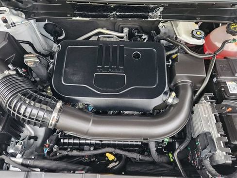 Used 2025 Chevrolet Blazer LT FWD image 26