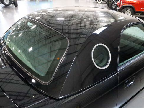 Used 2002 Ford Thunderbird RWD image 28
