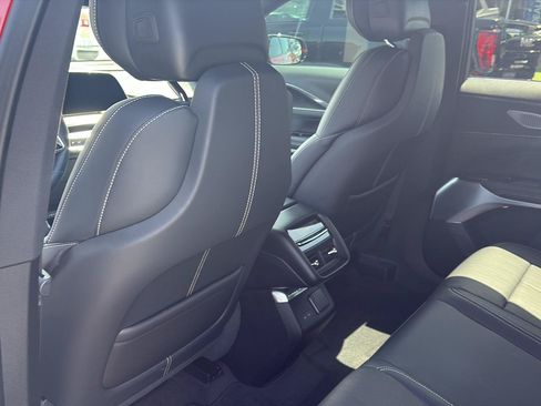 Used 2024 Cadillac Lyriq Luxury RWD image 32